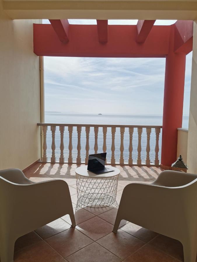Marine Apartments Venetiko Paralia Agias Foteinis Екстер'єр фото