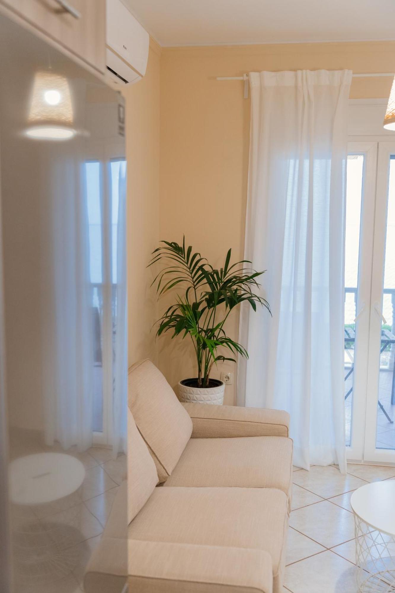 Marine Apartments Venetiko Paralia Agias Foteinis Екстер'єр фото